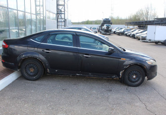 Подержанный автомобиль Ford Mondeo Sedan 2007 года (8 фото)