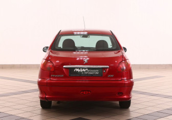 Подержанный автомобиль Peugeot 206 Sedan 2007 года (6 фото)