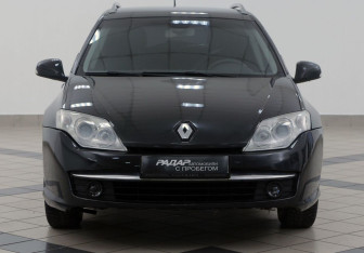 Подержанный автомобиль Renault Laguna Wagon 2008 года (2 фото)