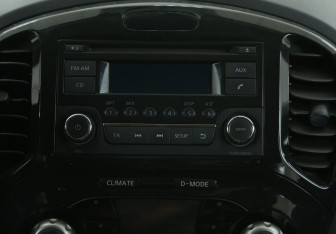 Подержанный автомобиль Nissan Juke 2012 года (15 фото)