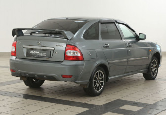 Подержанный автомобиль LADA (ВАЗ) Priora Hatchback 2011 года (4 фото)