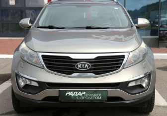 Подержанный автомобиль Kia Sportage 2010 года (2 фото)