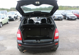 Подержанный автомобиль LADA (ВАЗ) Kalina Wagon 2010 года (15 фото)