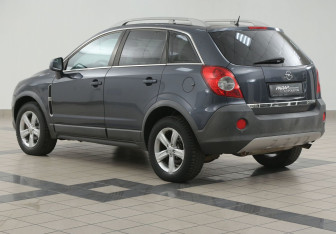 Подержанный автомобиль Opel Antara 2008 года (2 фото)