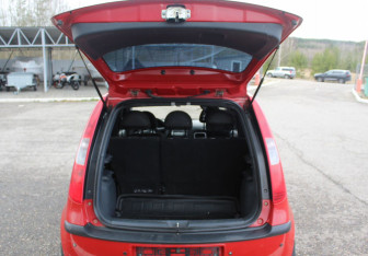 Подержанный автомобиль Mitsubishi Colt Hatchback 2008 года (16 фото)