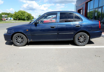 Подержанный автомобиль Hyundai Accent Sedan 2007 года (8 фото)