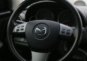 Подержанный автомобиль Mazda 6 Sedan 2009 года (16 фото)