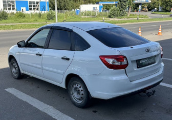 Подержанный автомобиль LADA (ВАЗ) Granta Liftback 2017 года (6 фото)