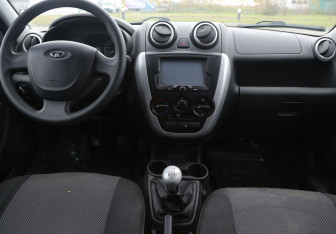 Подержанный автомобиль LADA (ВАЗ) Granta Liftback 2014 года (12 фото)