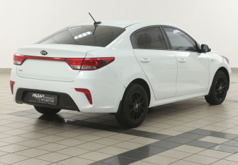 Подержанный автомобиль Kia Rio Sedan 2018 года (4 фото)