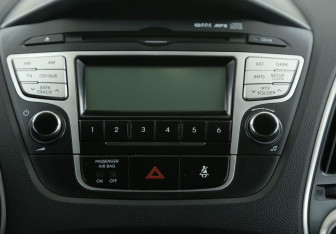 Подержанный автомобиль Hyundai ix35 2013 года (15 фото)