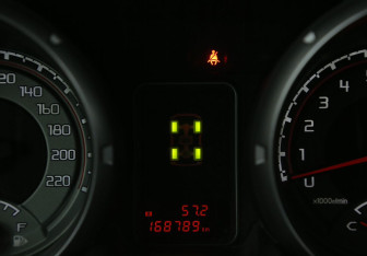 Подержанный автомобиль Mitsubishi Pajero 2014 года (18 фото)