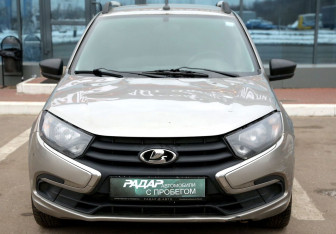 Подержанный автомобиль LADA (ВАЗ) Granta Sedan 2019 года (2 фото)