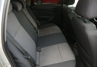 Подержанный автомобиль Chevrolet Aveo Hatchback 2011 года (11 фото)
