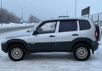 Подержанный автомобиль Chevrolet Niva 2012 года (4 фото)
