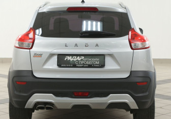 Подержанный автомобиль LADA (ВАЗ) XRAY 2019 года (3 фото)