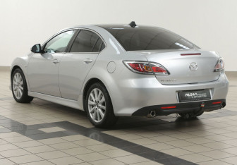 Подержанный автомобиль Mazda 6 Sedan 2011 года (2 фото)
