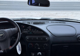 Подержанный автомобиль Chevrolet Niva 2012 года (11 фото)