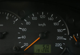 Подержанный автомобиль Ford Focus Sedan 2003 года (17 фото)