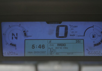 Подержанный автомобиль Citroen C4 Picasso 2008 года (16 фото)