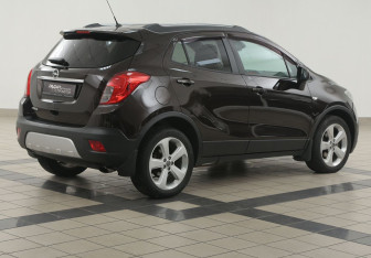 Подержанный автомобиль Opel Mokka 2012 года (4 фото)