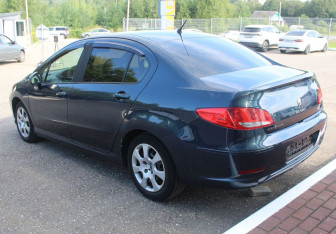 Подержанный автомобиль Peugeot 408 2013 года (5 фото)