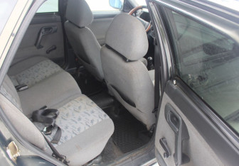 Подержанный автомобиль LADA (ВАЗ) 2112 2006 года (11 фото)