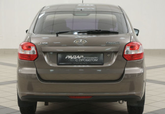 Подержанный автомобиль LADA (ВАЗ) Granta Liftback 2018 года (3 фото)