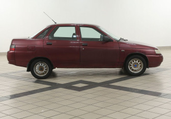 Подержанный автомобиль LADA (ВАЗ) 2110 2004 года (5 фото)