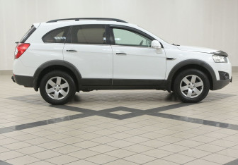 Подержанный автомобиль Chevrolet Captiva 2012 года (5 фото)