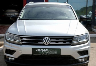 Подержанный автомобиль Volkswagen Tiguan 2019 года (2 фото)