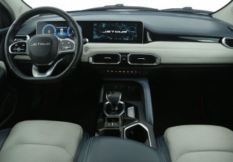 Подержанный автомобиль Jetour X50 2024 года (12 фото)