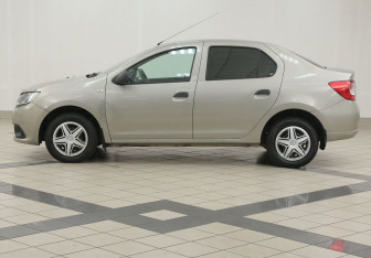 Подержанный автомобиль Renault Logan Sedan 2014 года (7 фото)