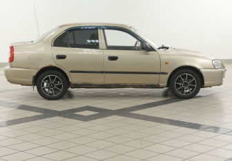 Подержанный автомобиль Hyundai Accent Sedan 2006 года (5 фото)