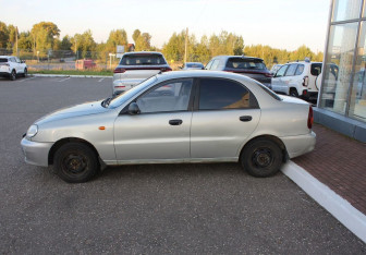 Подержанный автомобиль ЗАЗ Chance Sedan 2010 года (4 фото)