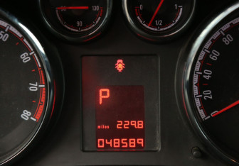 Подержанный автомобиль Opel Meriva 2012 года (20 фото)