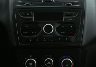 Подержанный автомобиль LADA (ВАЗ) Kalina Wagon 2015 года (13 фото)