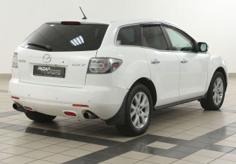 Подержанный автомобиль Mazda CX-7 2008 года (4 фото)