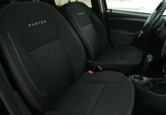 Подержанный автомобиль Renault Duster 2016 года (10 фото)