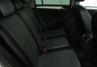 Подержанный автомобиль Volkswagen Tiguan 2017 года (11 фото)