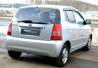 Подержанный автомобиль Kia Picanto 2006 года (6 фото)