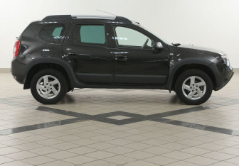 Подержанный автомобиль Renault Duster 2013 года (5 фото)
