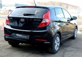 Подержанный автомобиль Hyundai Solaris Hatchback 2014 года (6 фото)