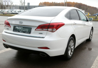 Подержанный автомобиль Hyundai i40 Sedan 2016 года (6 фото)