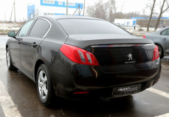 Подержанный автомобиль Peugeot 508 Sedan 2012 года (4 фото)