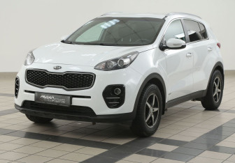 Подержанный автомобиль Kia Sportage 2016 года (8 фото)
