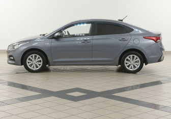 Подержанный автомобиль Hyundai Solaris Sedan 2017 года (7 фото)