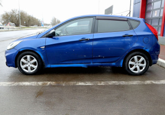 Подержанный автомобиль Hyundai Solaris Hatchback 2011 года (8 фото)