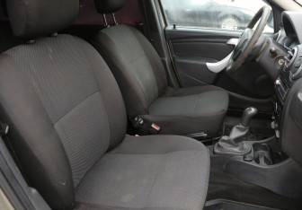 Подержанный автомобиль LADA (ВАЗ) Largus Wagon 2014 года (10 фото)