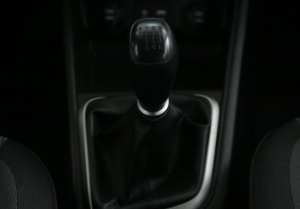 Подержанный автомобиль Hyundai Solaris Sedan 2017 года (13 фото)